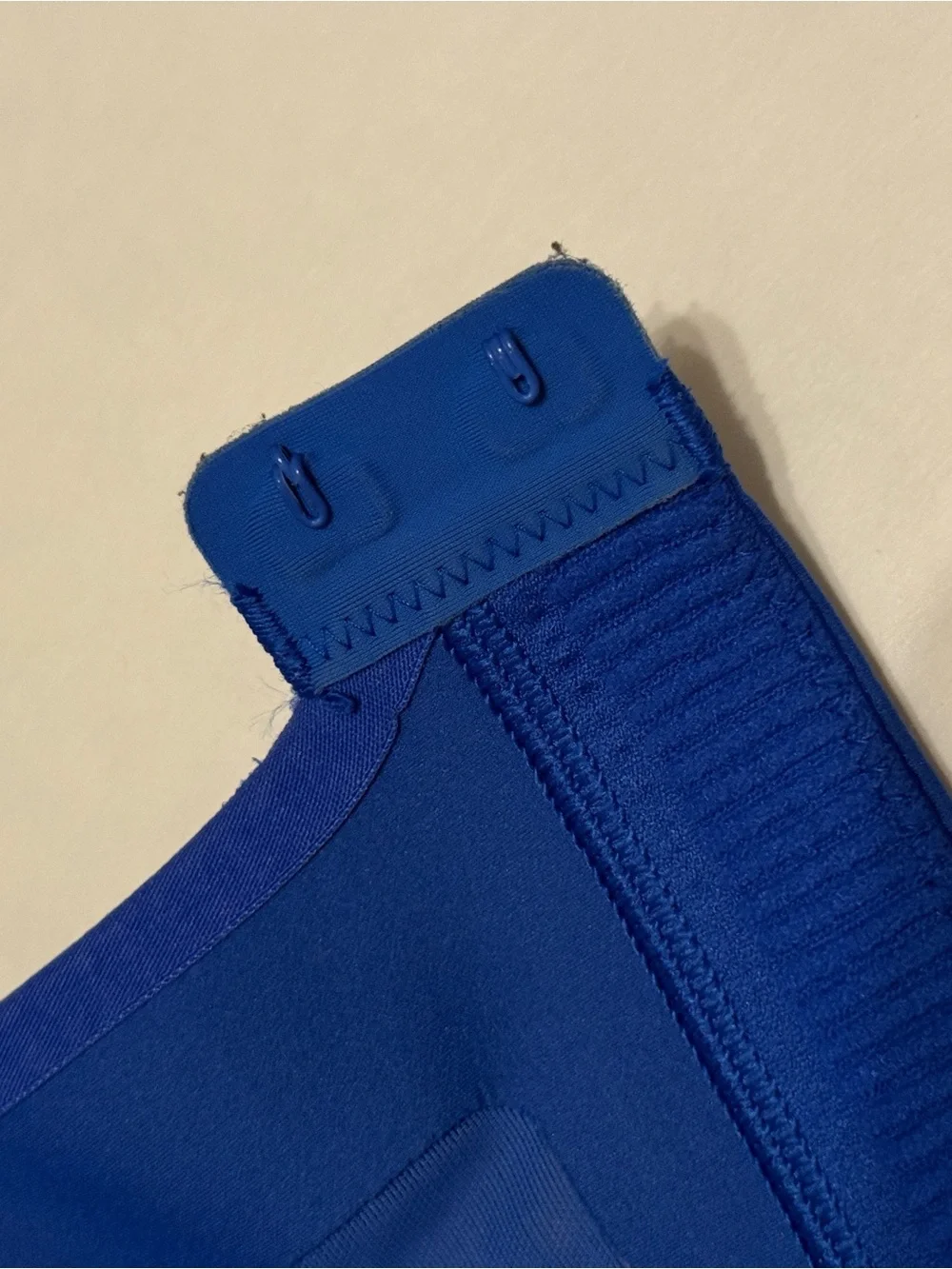 Lululemon Blue Sports Bra Size 34DD Adjustable Straps
